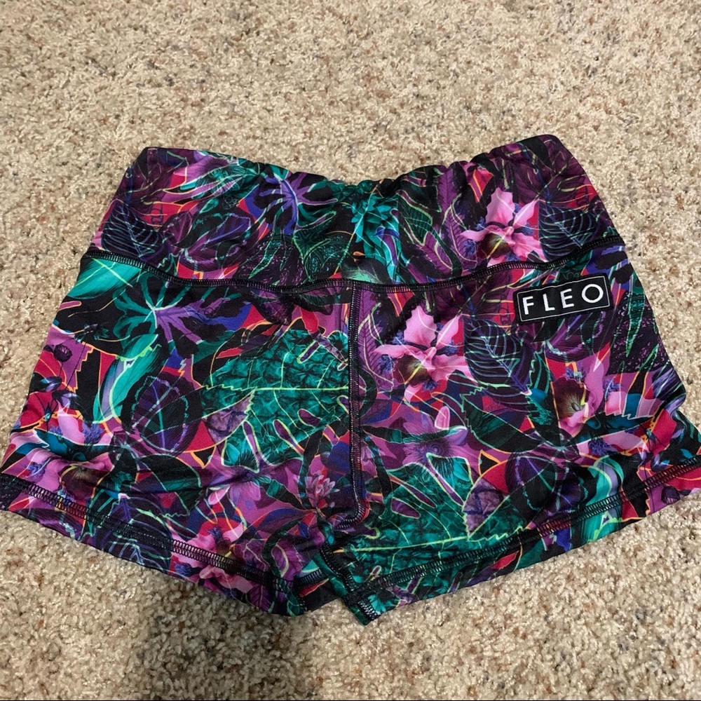OG Fleo Shorts